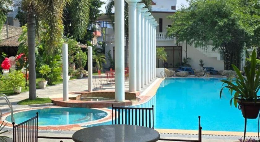 Club Denovo Ξενοδοχείο Μπούτβαλ Εξωτερικό φωτογραφία